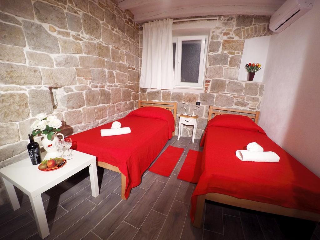Plaza Stone Apartment Сплит Экстерьер фото