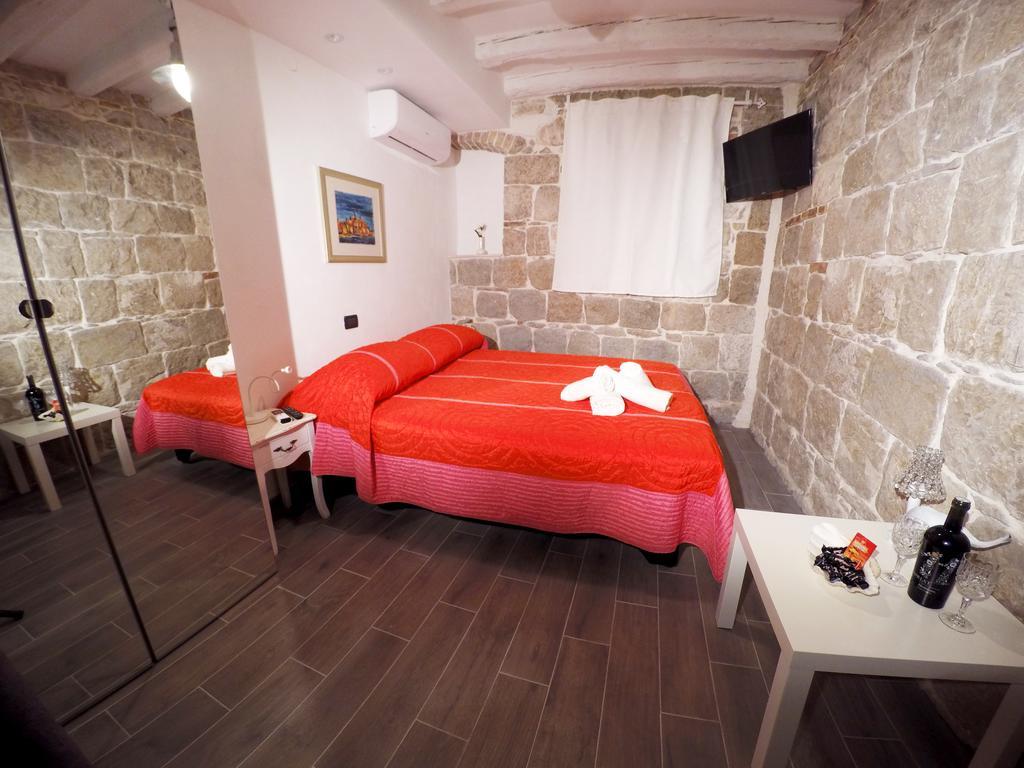 Plaza Stone Apartment Сплит Экстерьер фото
